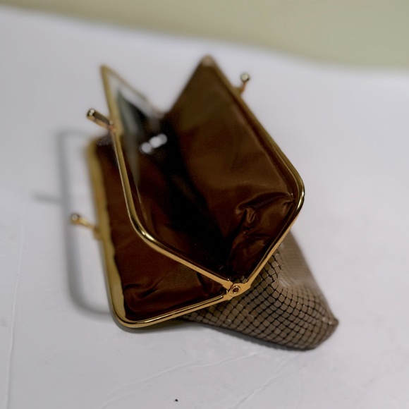 Bueno Vintage 80s Metal Mesh KissLock Clutch Bag 3 Section Makeup Formal Neutral - Picture 8 of 15